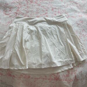 Elegant White Pleated Skirt